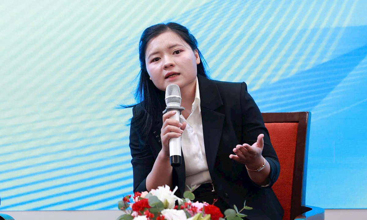 Chuyên gia Mua vàng giá cao lúc này như cầm hòn than nóng