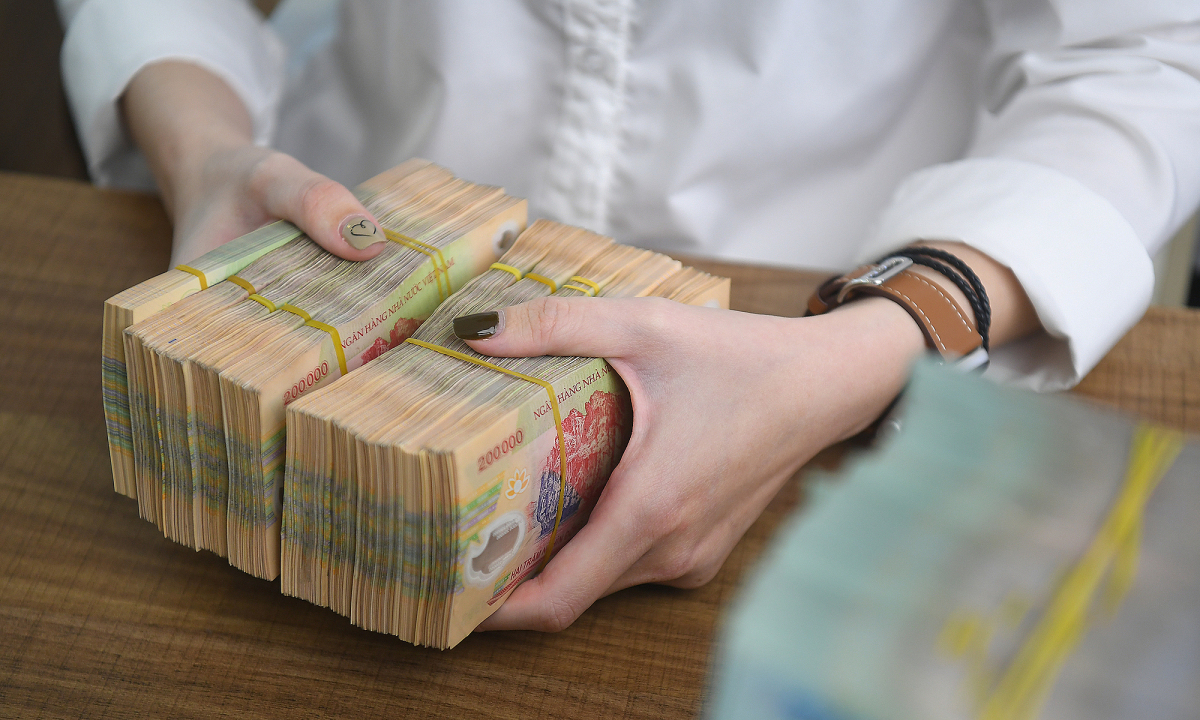 Thu ngân sách đến hết 1610 vượt dự toán cả năm