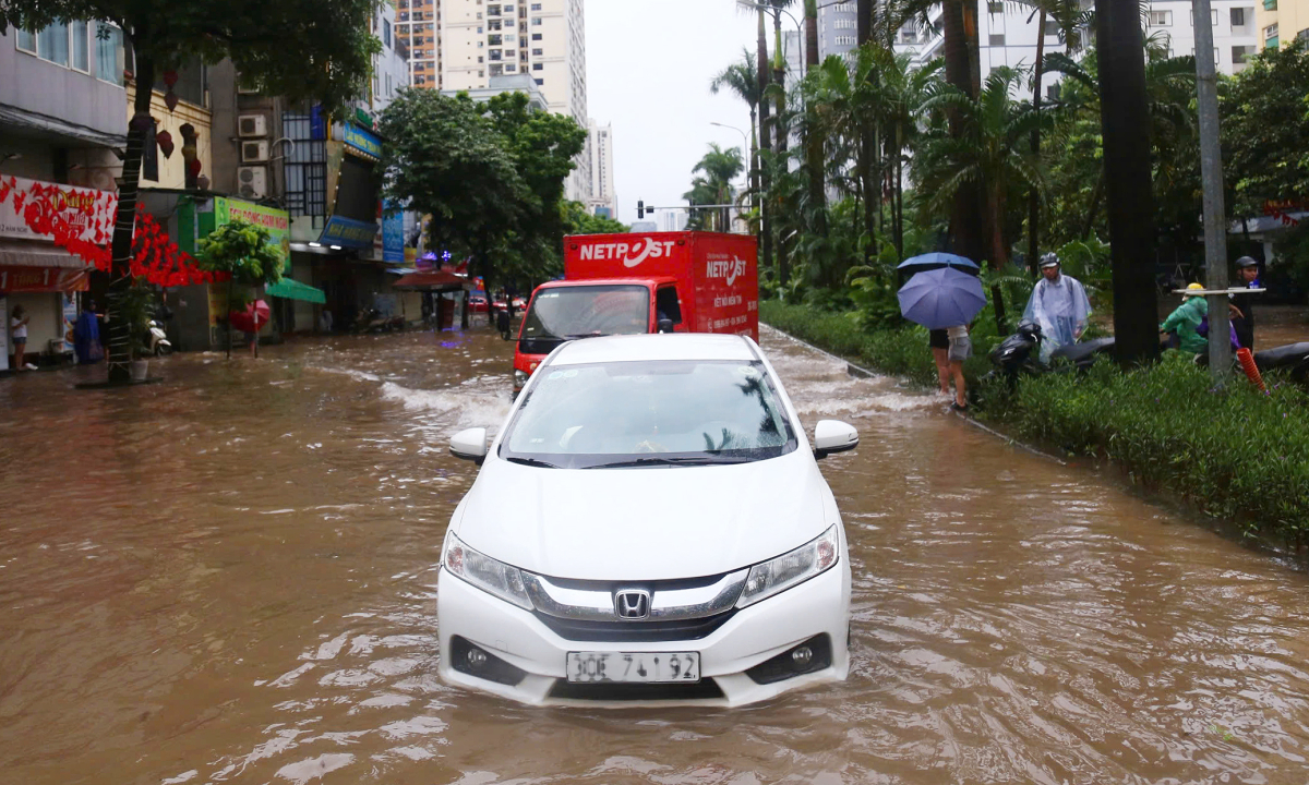 Bảo hiểm lên tới 2 tỷ đồng cho ôtô ngập nước do bão Bualoi