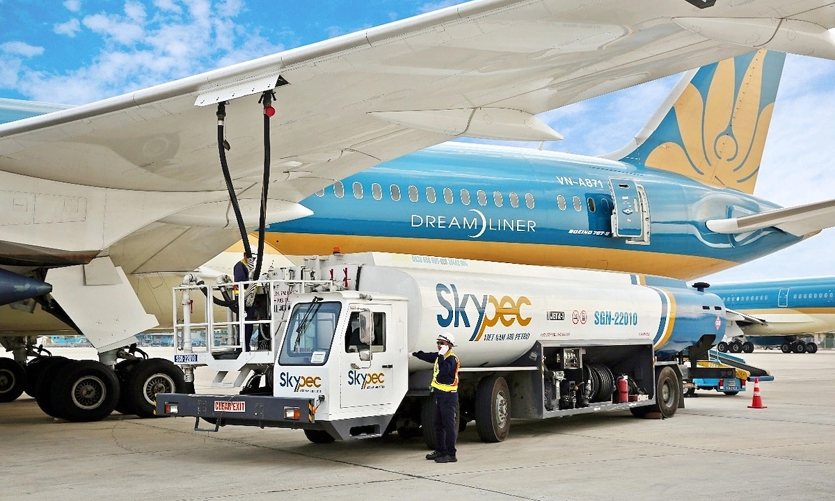 Vietnam Airlines tính bán 49 vốn tại gà đẻ trứng vàng Skypec