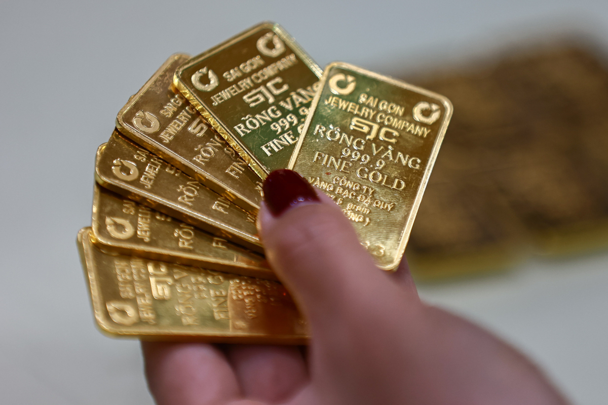 Giá vàng miếng giảm gần 1 triệu đồng