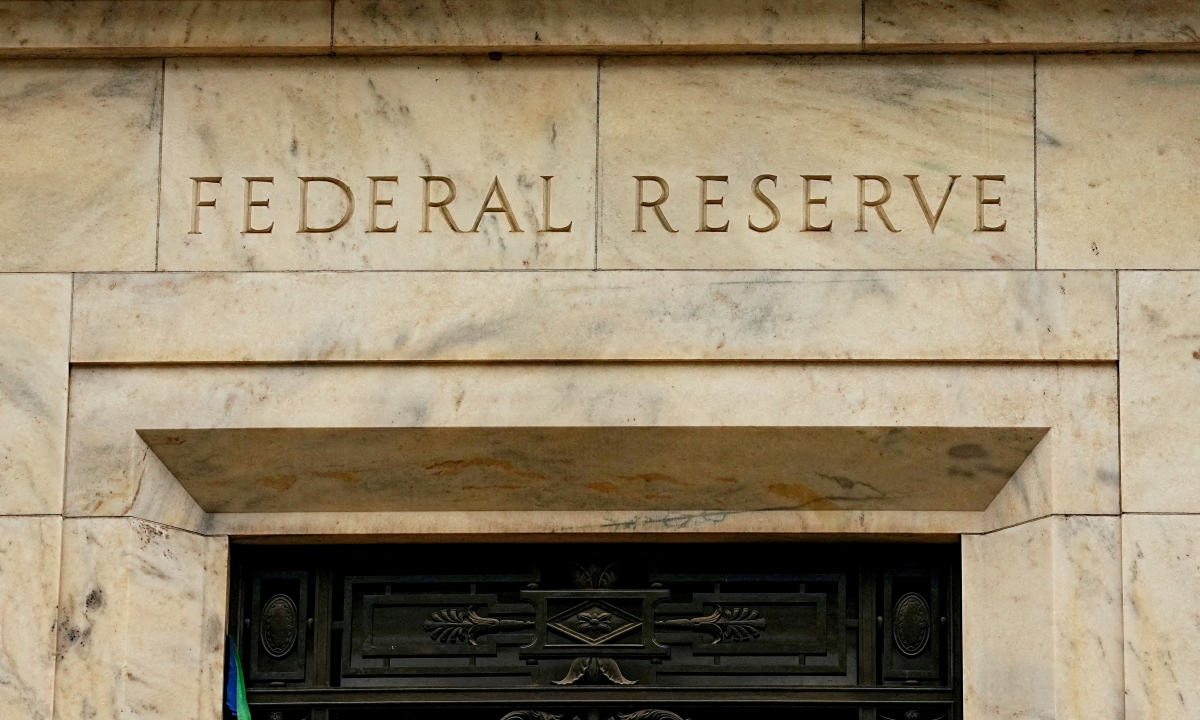 Fed ngày càng chia rẽ về việc giảm lãi suất tháng 12