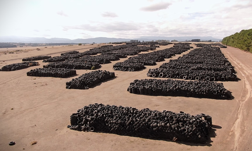 Australia tái chế lốp xe cũ thành vật liệu xây đường bền vững